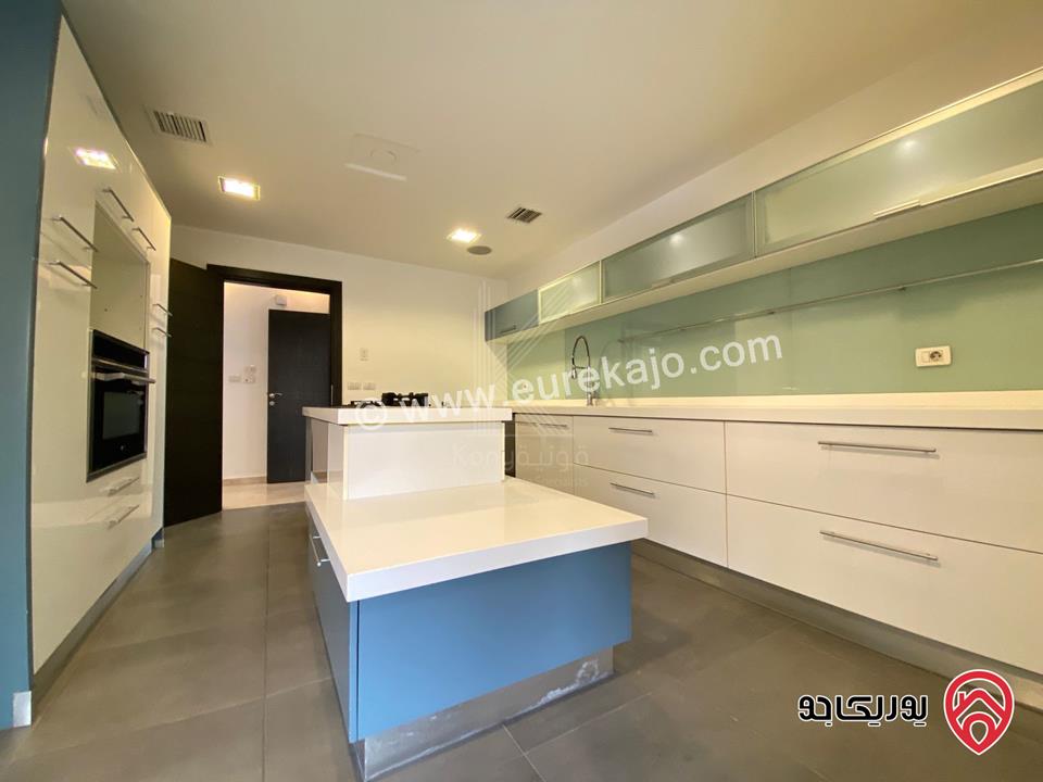 شقة فاخرة مساحة 308م طابق ثالث للايجار في جبل عمان / الدوار الثالث