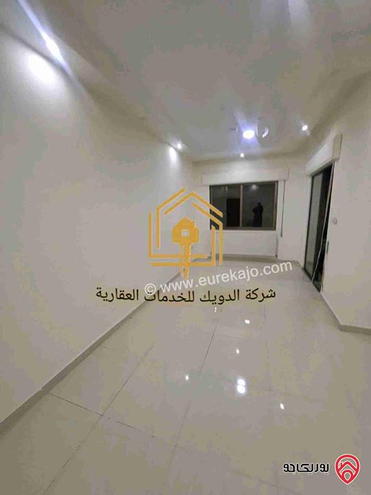 شقة فارغة طابق ارضي معلق مساحة 150م للإيجار في عمان - ضاحية الرشيد 