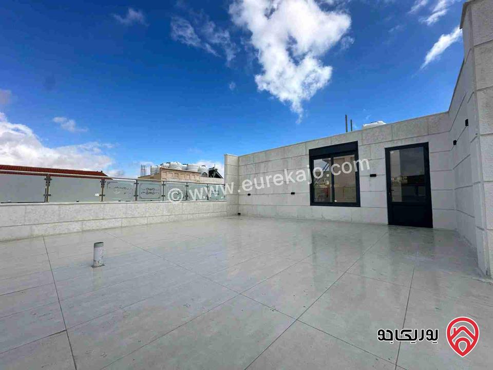 شقة مميزة طابق ثالث مع روف دوبلكس مساحة 198م مع ترس واسع 60م بمدخل مستقل للبيع في عمان - شفا بدران/ ابو نصير، دوار البحرية