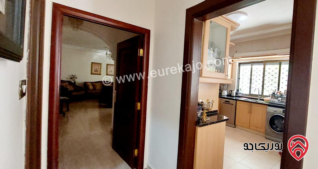 شقة شبه أرضية مساحة 200م مع حديقة 100م للبيع في عمان - الصويفية