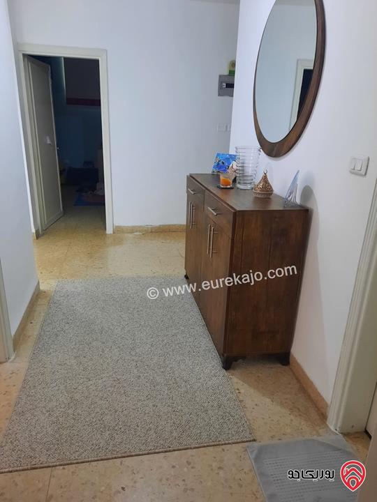 شقة شبه ارضية مساحة 110م للايجار او للبيع في عمان - خلدا