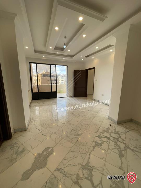 شقة طابق ثالث مساحة 279م فاخرة للبيع في عمان - الشميساني