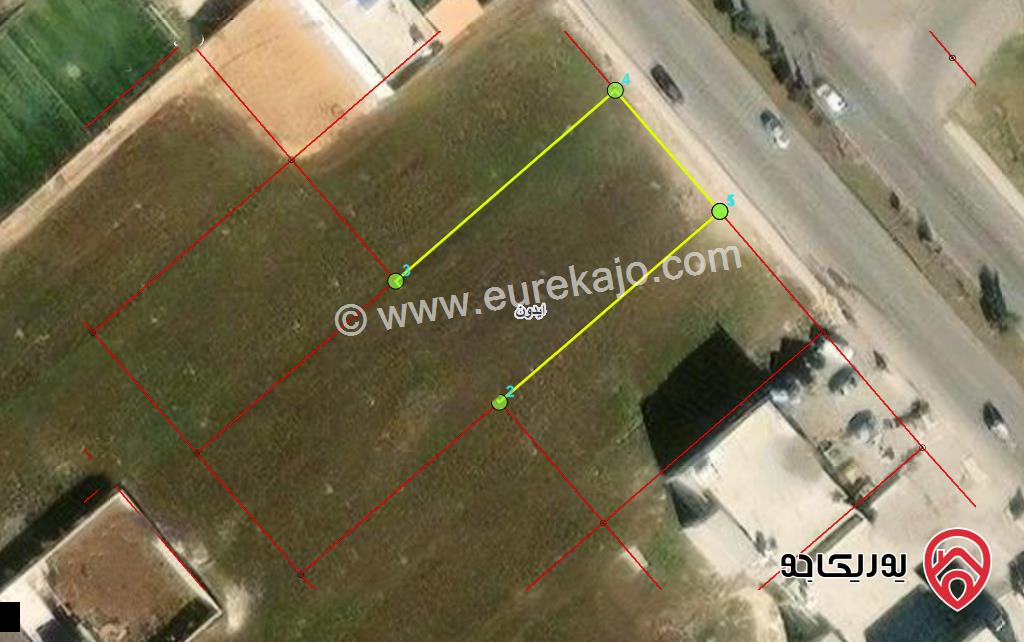 قطعة ارض تجارية مساحة 1019م للبيع في اربد على شارع البتراء مباشرة 