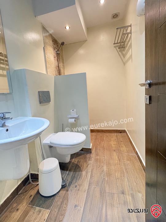 Furnished apartment 120 sqm with terrace 70 sqm For rent in Amman - Um Uthayna