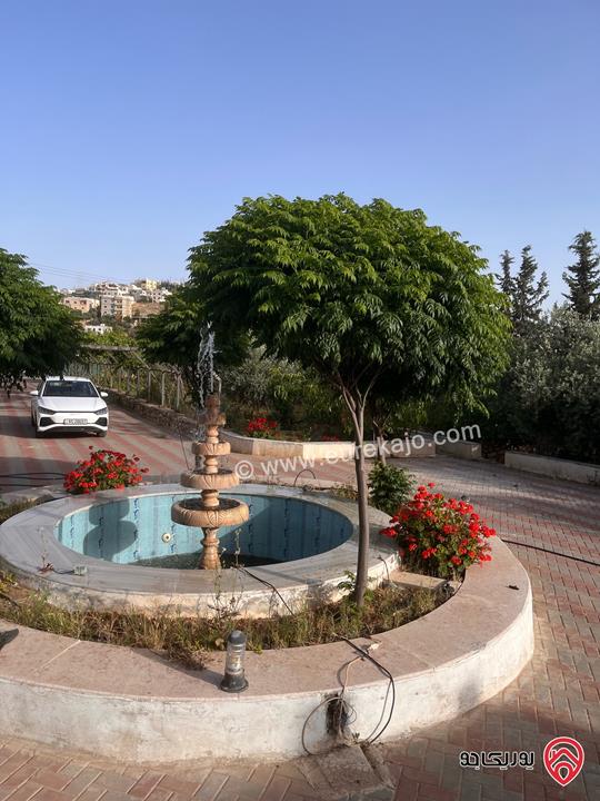 فيلا مساحة 500م على أرض 3 دونم و 750م للبيع في جرش 