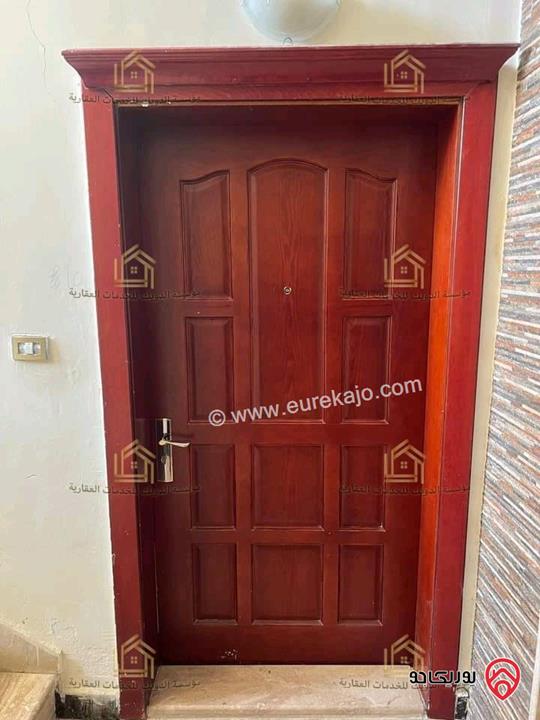 شقة فارغة طابق ثالث مساحة 150م للإيجار في عمان - الرابية 