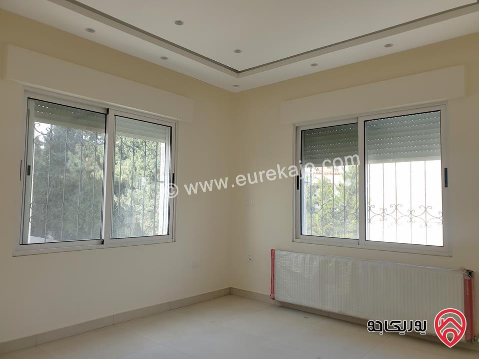 شقة فخمة و جديدة مساحة 180م طابق ثاني للايجار في عمان - الرابية