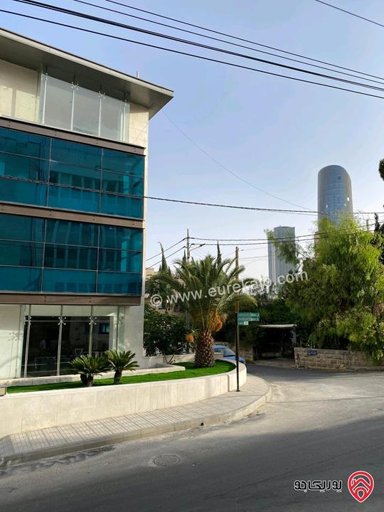 مجمع تجاري على أرض 258م للبيع في عمان قرب البوليفارد 