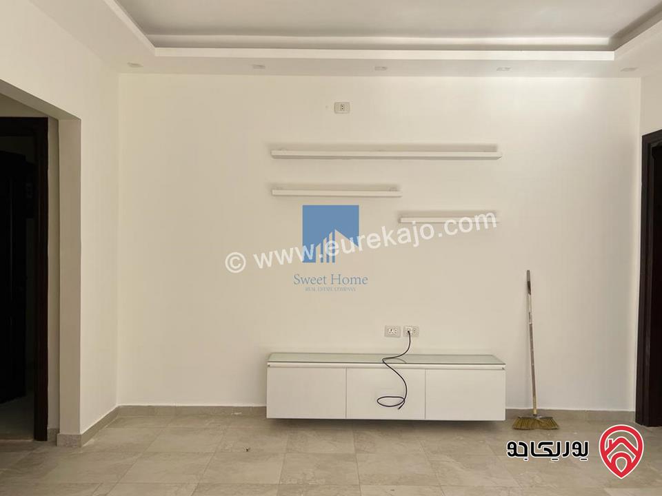 شقة فاخرة طابق اول 200م تشطيب سوبر ديلوكس للبيع في عمان - دابوق