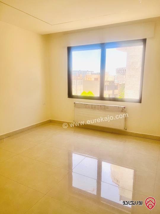 شقة للبيع في عمان مساحه 240 متر طابق اول - ام السماق خلف ستي مول ومكة مول   