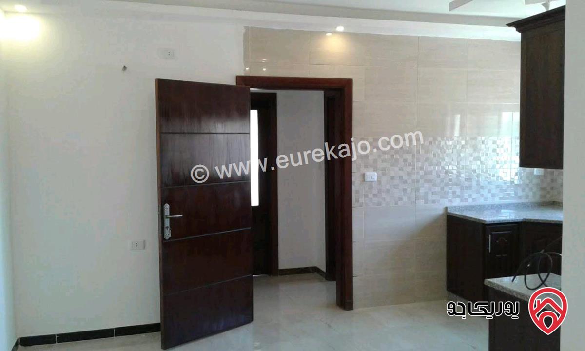 شقة فارغة طابق ثالث مساحة 130م للايجار في عمان - مرج الحمام 