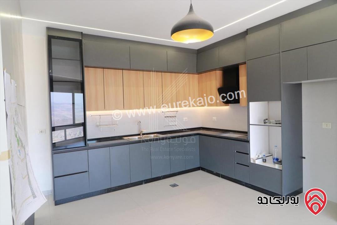  مزرعة مميزة مساحة الأرض 5 دونم و 980م والبناء 200م للبيع في تل الرمان، شمال عمان