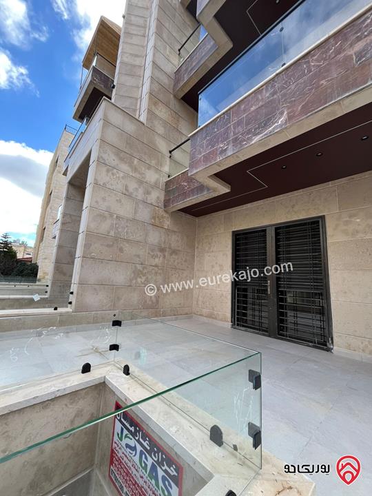 شقة طابق ثاني مساحة 170م للبيع في عمان - حي الصحابة