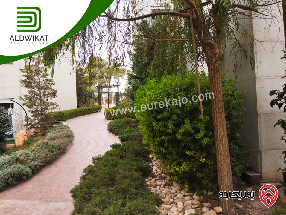 شقة فاخرة للبيع في عمان - دير غبار طابق أول مساحة 210 م ضمن كومباوند