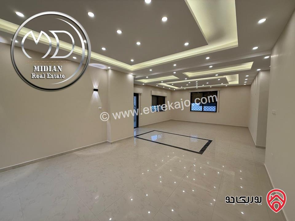 شقة فارغة للايجار في عمان - ضاحية الامير راشد مساحة 300م 4 نوم طابق اول تشطيبات و ديكورات فاخرة