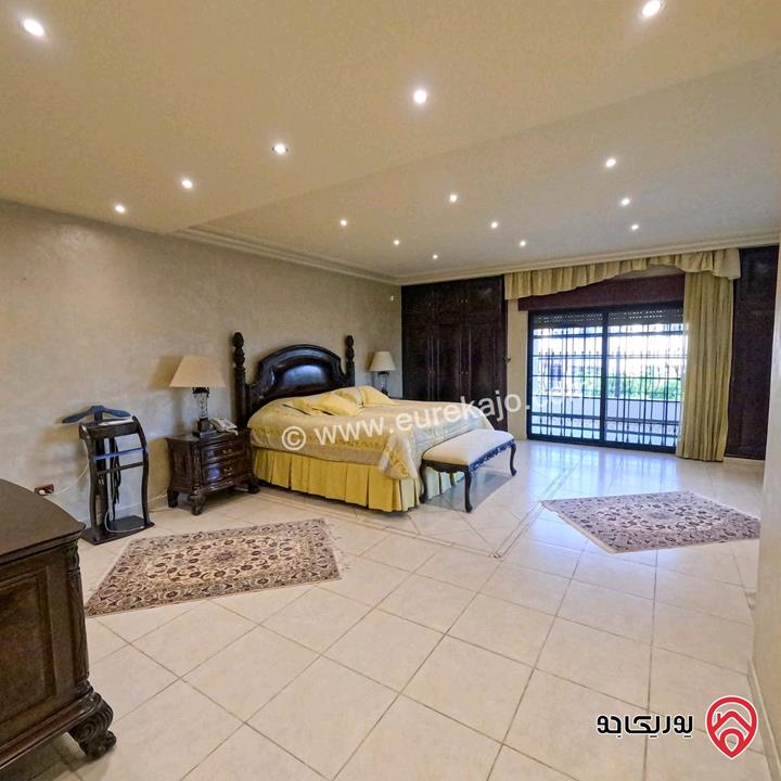 فيلا مميزة مساحة 1200م على أرض 800م للبيع في عمان - عبدون الشمالي 