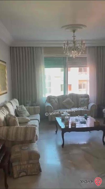 شقة مساحة 155م طابق ثالث للبيع في عمان - الرابية