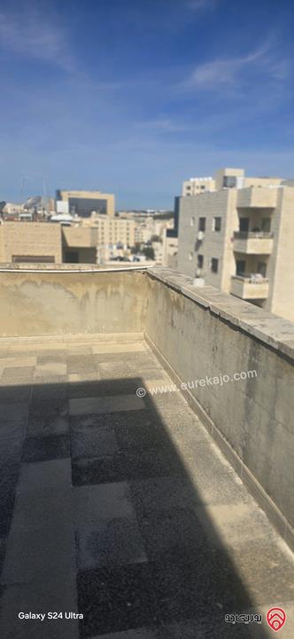 شقة مساحة 320م طابق أخير مع رووف للبيع في عمان - الجاردنز 