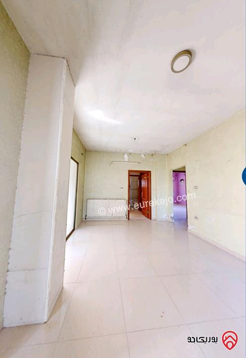 بيت مستقل مساحة 535م على أرض 340م للبيع في اربد قرب قصر العدل 