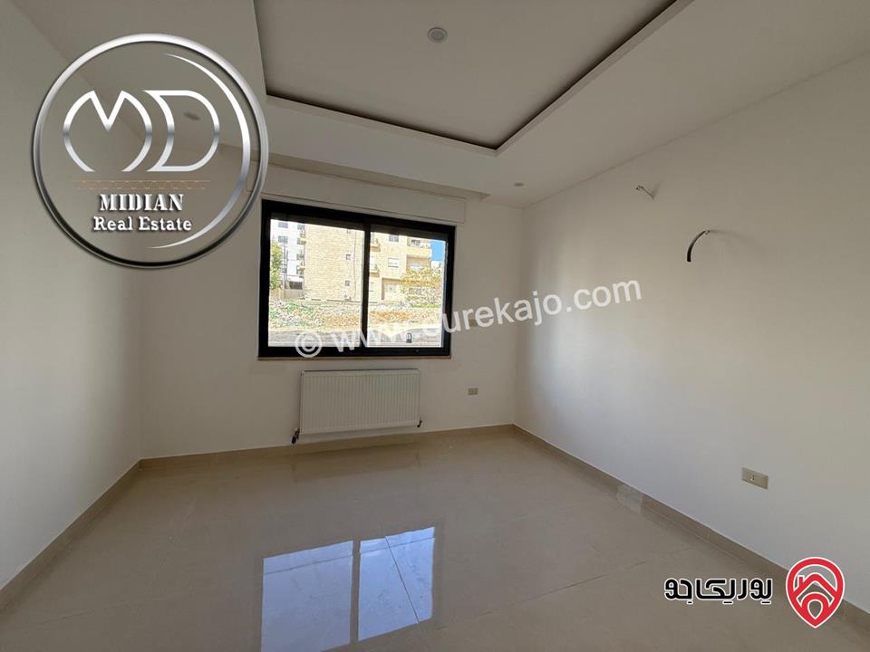 شقق أرضية جديدة للبيع في عمان - دير غبار مساحات 135م & 145م مع تراسات و حدائق تشطيبات وديكورات فاخرة بأسعار مميزة