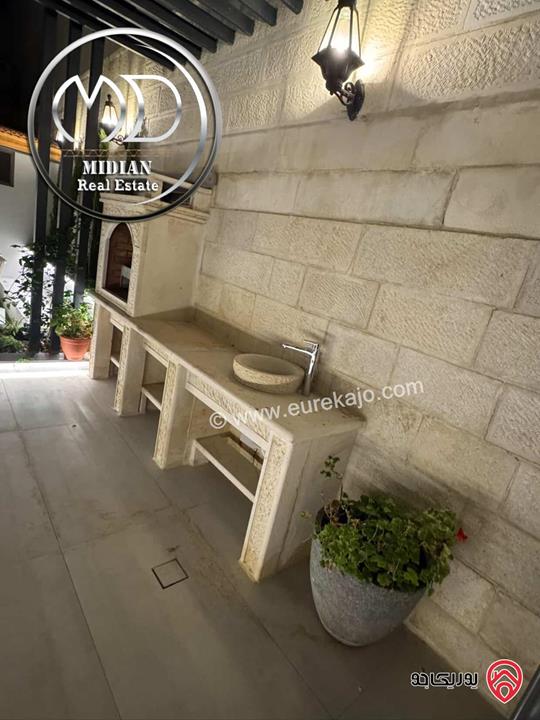 شقة شبه ارضي مفروشة للايجار في عمان - عبدون مساحة 140م مع ترس و حديقة 130م تشطيبات و ديكورات عصرية فرش فاخر جداً