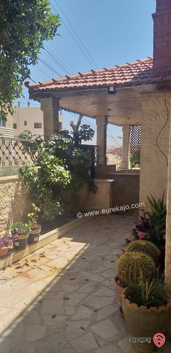 بيت مستقل مساحة 300م على أرض 415م للبيع في الزرقاء – جبل طارق ( تشطيبات جديدة )