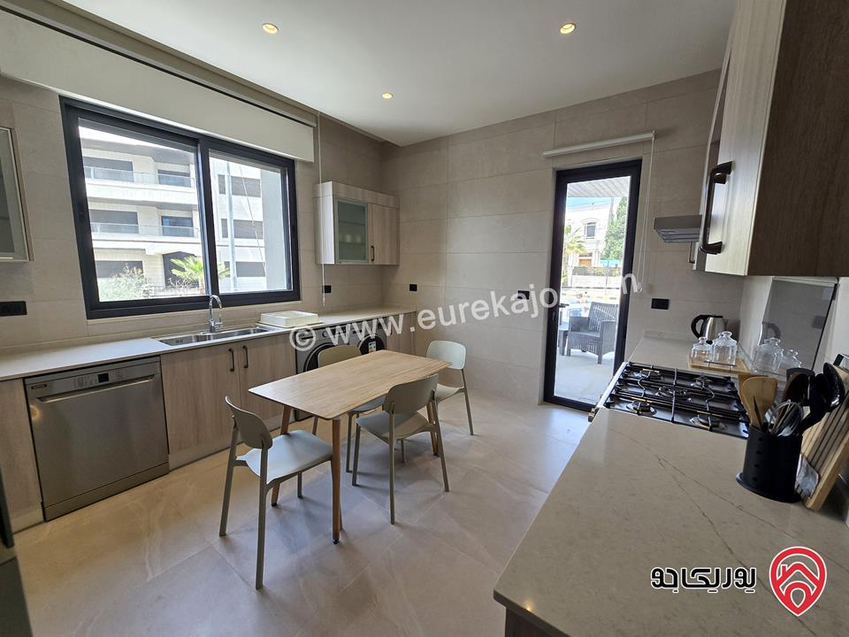 شقة مفروشة طابق أول مساحة 250م للإيجار في عمان - جبل عمان