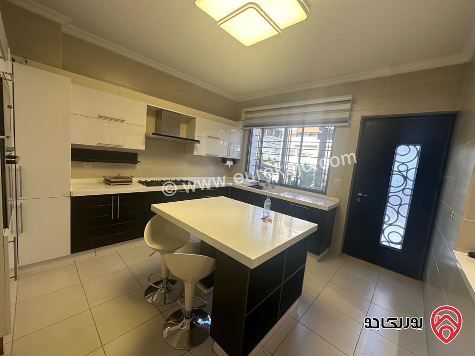 شقة تشطيب فلل 204م ارضية للبيع في عمان - الصويفية