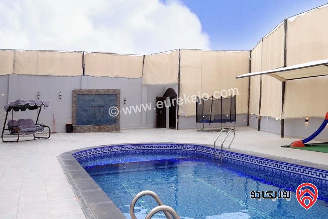 مزرعة وشاليه مساحة الأرض 3 دونم والبناء 150م طابقين مع مسبح وساحة خارجية مجهزة بالكامل مع أثاث للبيع في بمنطقة دحل - شرق جرش 