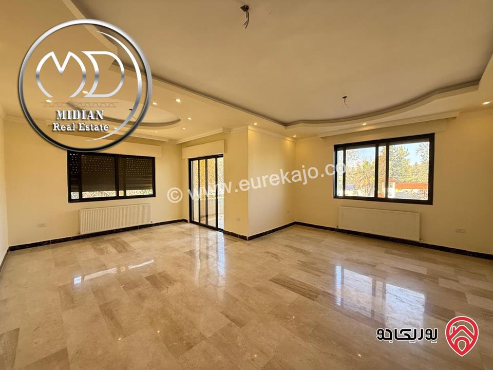 شقق فارغة للايجار في عمان - الكرسي مساحات 200م تشطيبات و ديكورات فاخرة اطلالة جميلة بسعر مميز