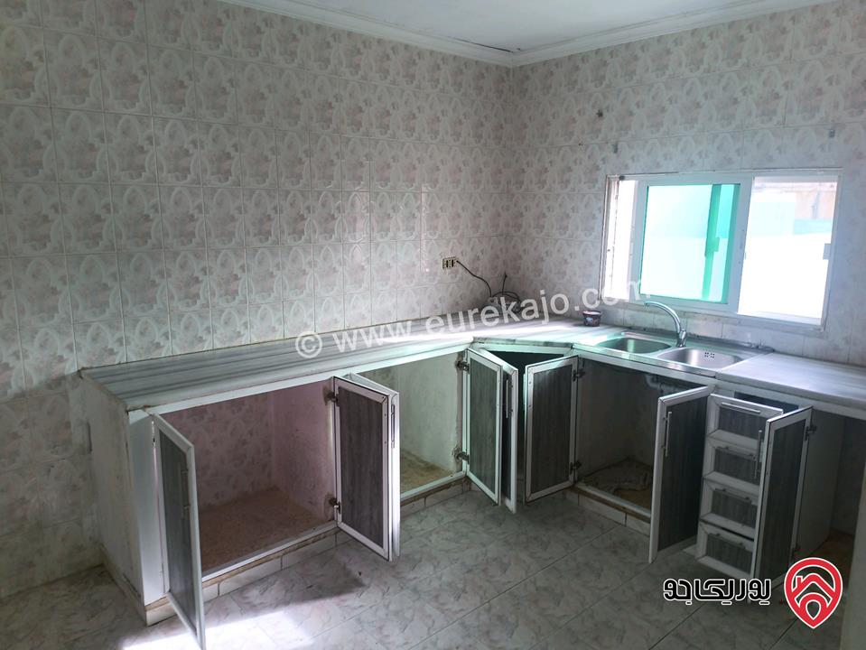 شقة طابق أول مساحة 130 متر للايجار في الزرقاء - البتراوي