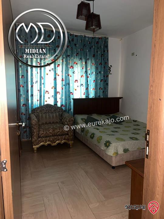 شقة للبيع في عمان - ضاحية النخيل مساحة 145م طابق ثاني تشطيبات وديكورات سوبر ديلوكس بسعر مميز جداً