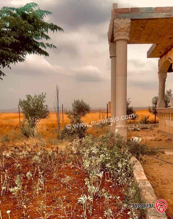 بيت مستقل مساحة الأرض 500م والبناء 170م للبيع بسعر حرق في اربد - النعيمة
