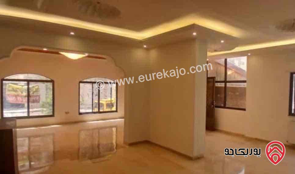 شقة أرضية مساحة 230م للايجار في عمان - تلاع العلي 