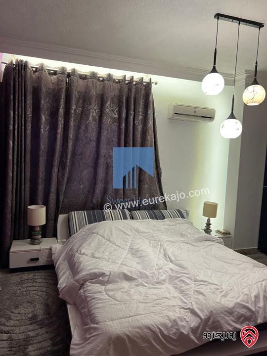 شقة مفروشة فاخرة للبيع في عمان - أم السماق قرب دوار النعيمات طابق ثالث 110م مع روف 110م تشطيب سوبر ديلوكس