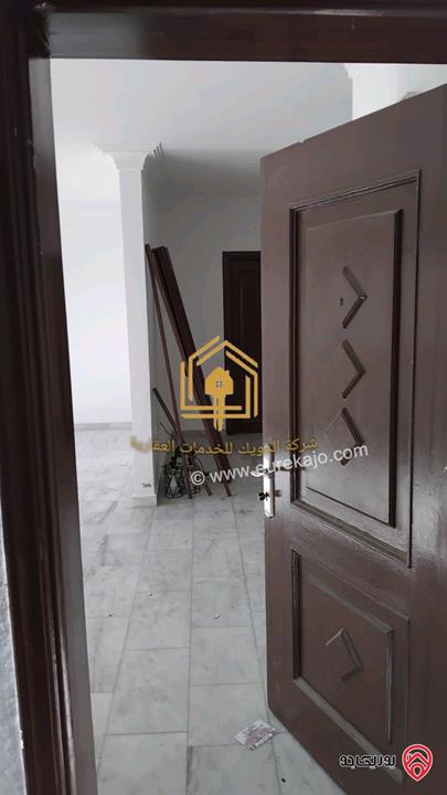 شقة فارغة طابق ثانى مساحة 110م للإيجار في عمان - دير غبار 