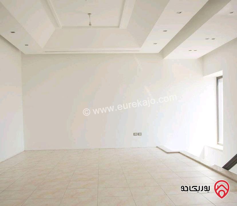 فيلا متلاصقة مساحة 708م على أرض 500م للبيع في عمان - الظهير 