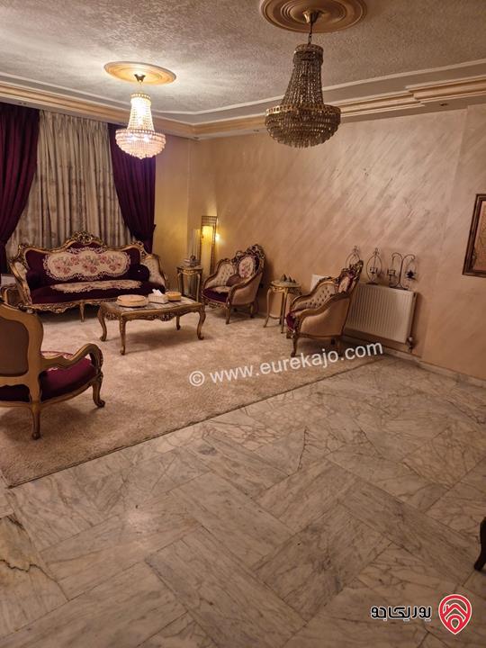 شقة طابق أول مساحة 203م للبيع في عمان - خلدا