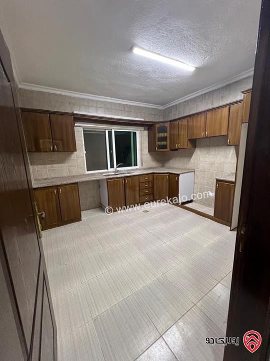 شقة طابق ثالث لا يوجد مصعد مساحة 123م للبيع في صويلح