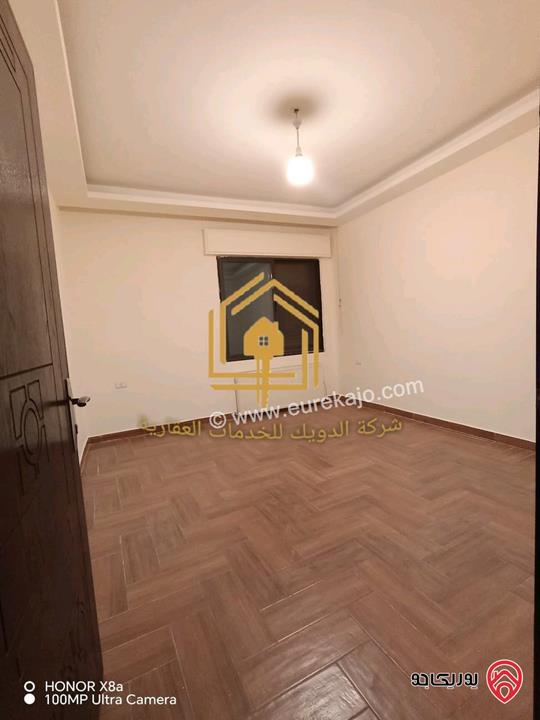 شقة سوبر ديلوكس طابق ارضي معلق مساحة 190م للإيجار في عمان - ام السماق 