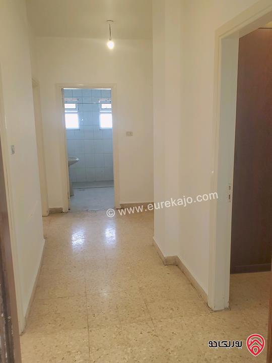 شقة طابقية مساحة 290م للبيع في عمان - الرابية 