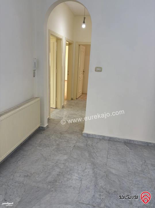 شقة طابق اول مساحة 170 متر للبيع في عمان - خلدا 