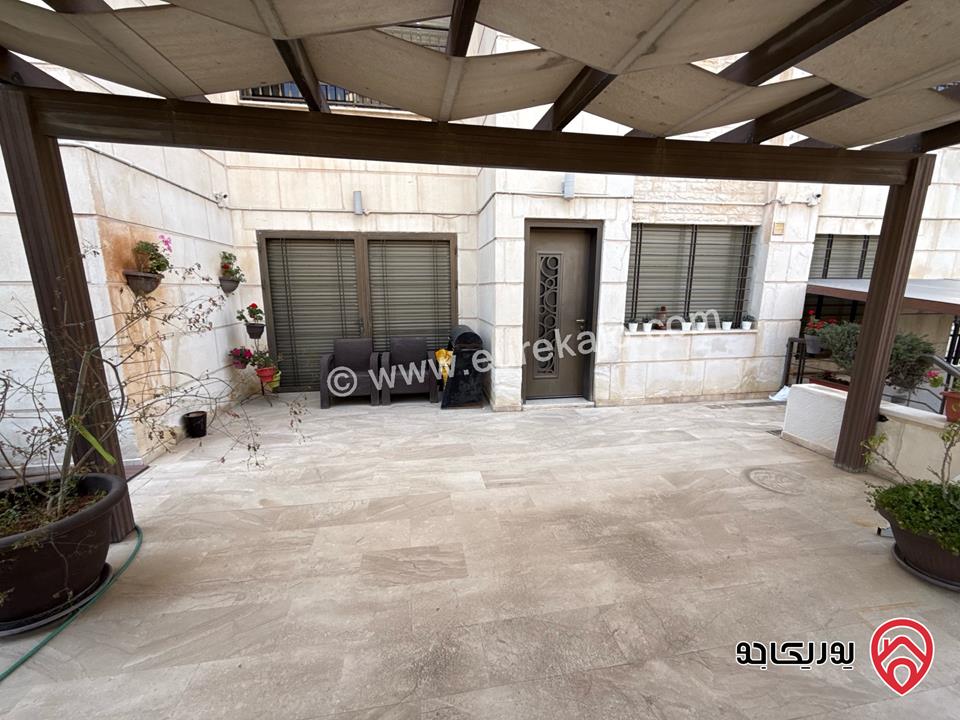 شقة ارضية مساحة 204م داخلي و 120م خارجي للبيع في عمان - الصويفية