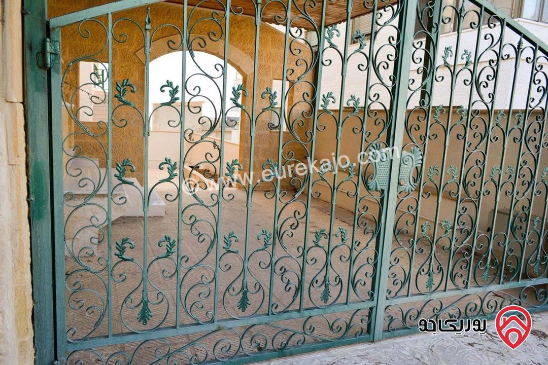 فيلا متلاصقة مساحة 680م للايجار في عمان - ضاحية الرشيد