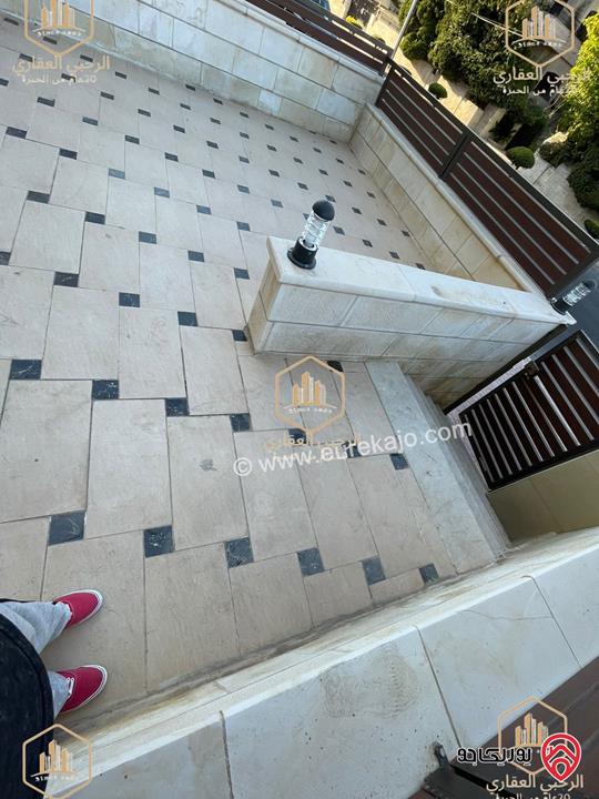 شقة فارغة أرضية مساحة 200م للايجار في عمان - الرابية