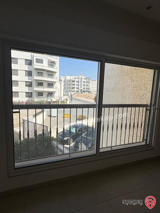 شقة للايجار مساحة 230 م طابق أول في عمان - افخم مناطق خلدا قرب مسجد الهمشري
