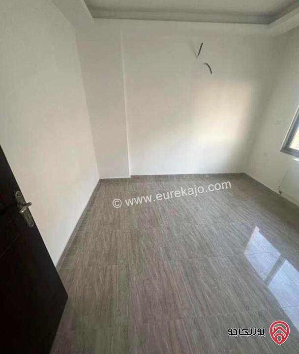 شقة طابق ثالث مساحة 180م للايجار في عمان - خلدا