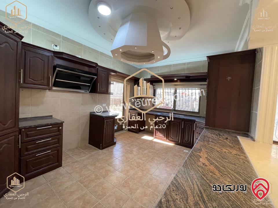 شقة ديلوكس فارغة طابق ثالث مساحة 190م للايجار في عمان - السابع