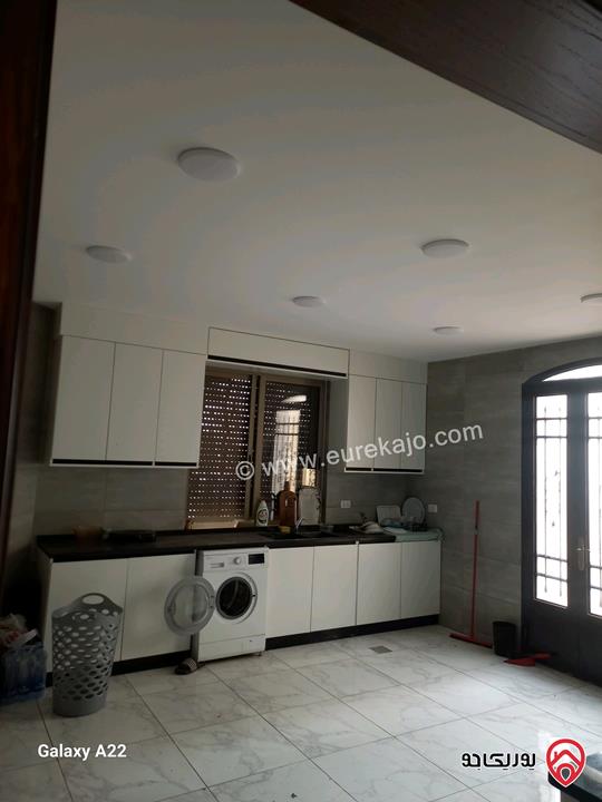 منزل مساحة 225م على أرض 409م للبيع في الزرقاء - مدينة الشرق المرحلة الثانية 