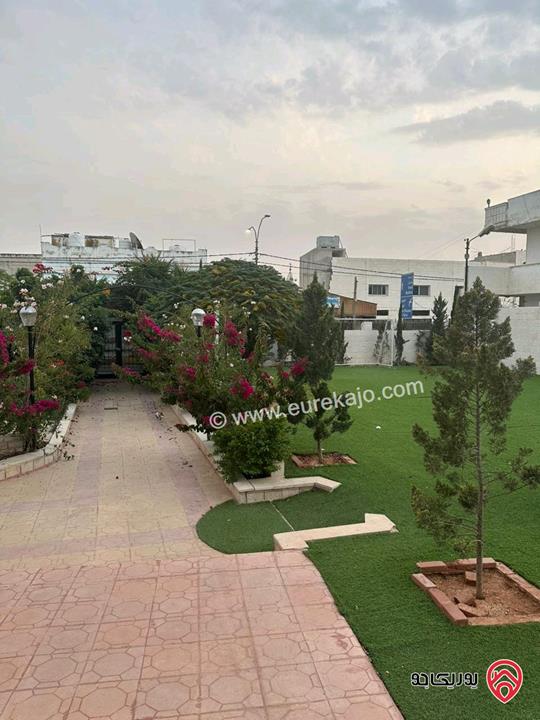 بيت مستقل مساحة 600م على أرض 1902م للبيع في اربد - الرمثا من المالك مباشرة 